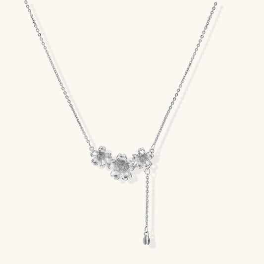 Silver Bloom Lariat