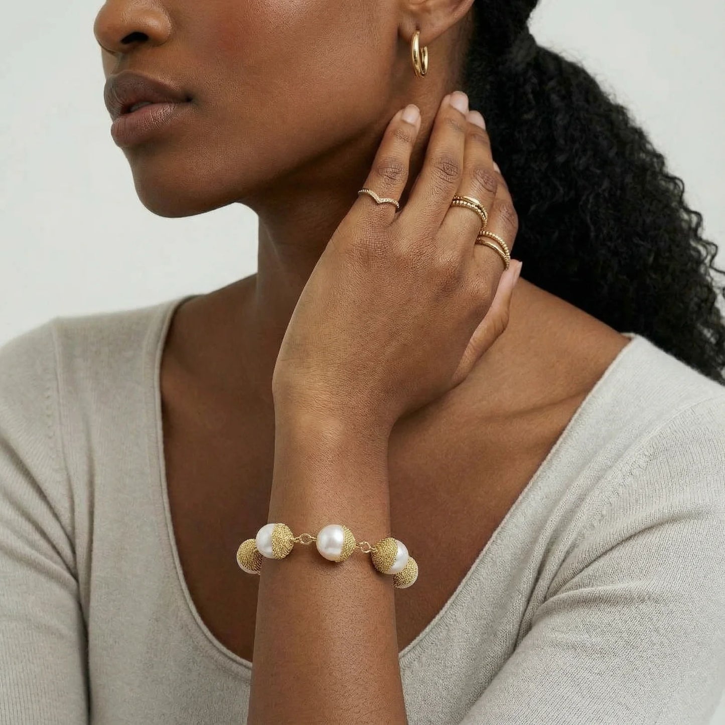 Golden Mesh Pearl Bracelet